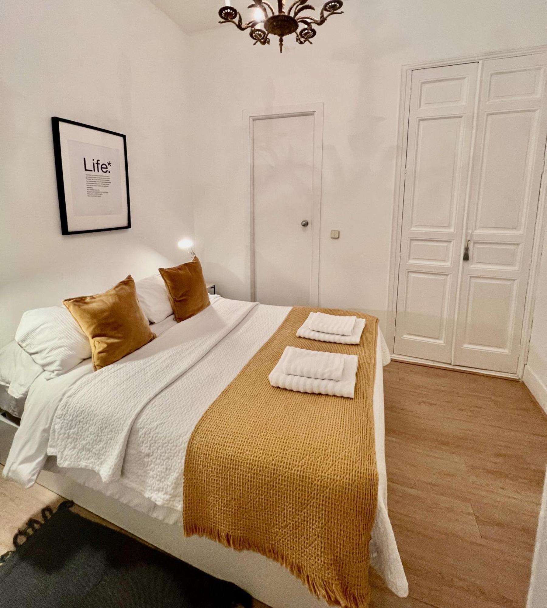 Urban Rooms Fuencarral มาดริด ภายนอก รูปภาพ